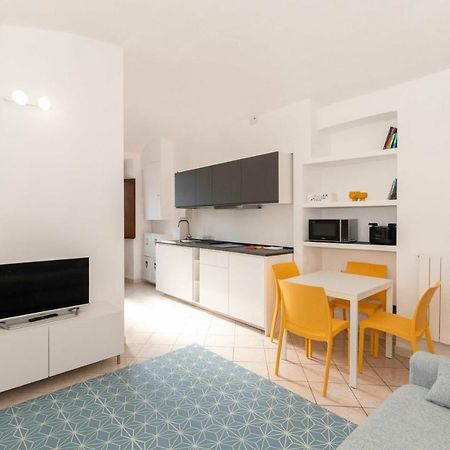 Ferienwohnung Colourful Flat San Donato Turin Exterior foto