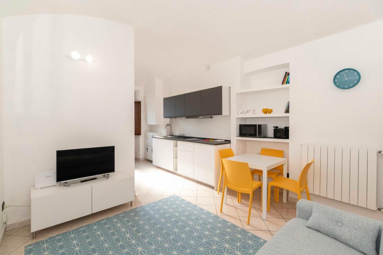 Ferienwohnung Colourful Flat San Donato Turin Exterior foto